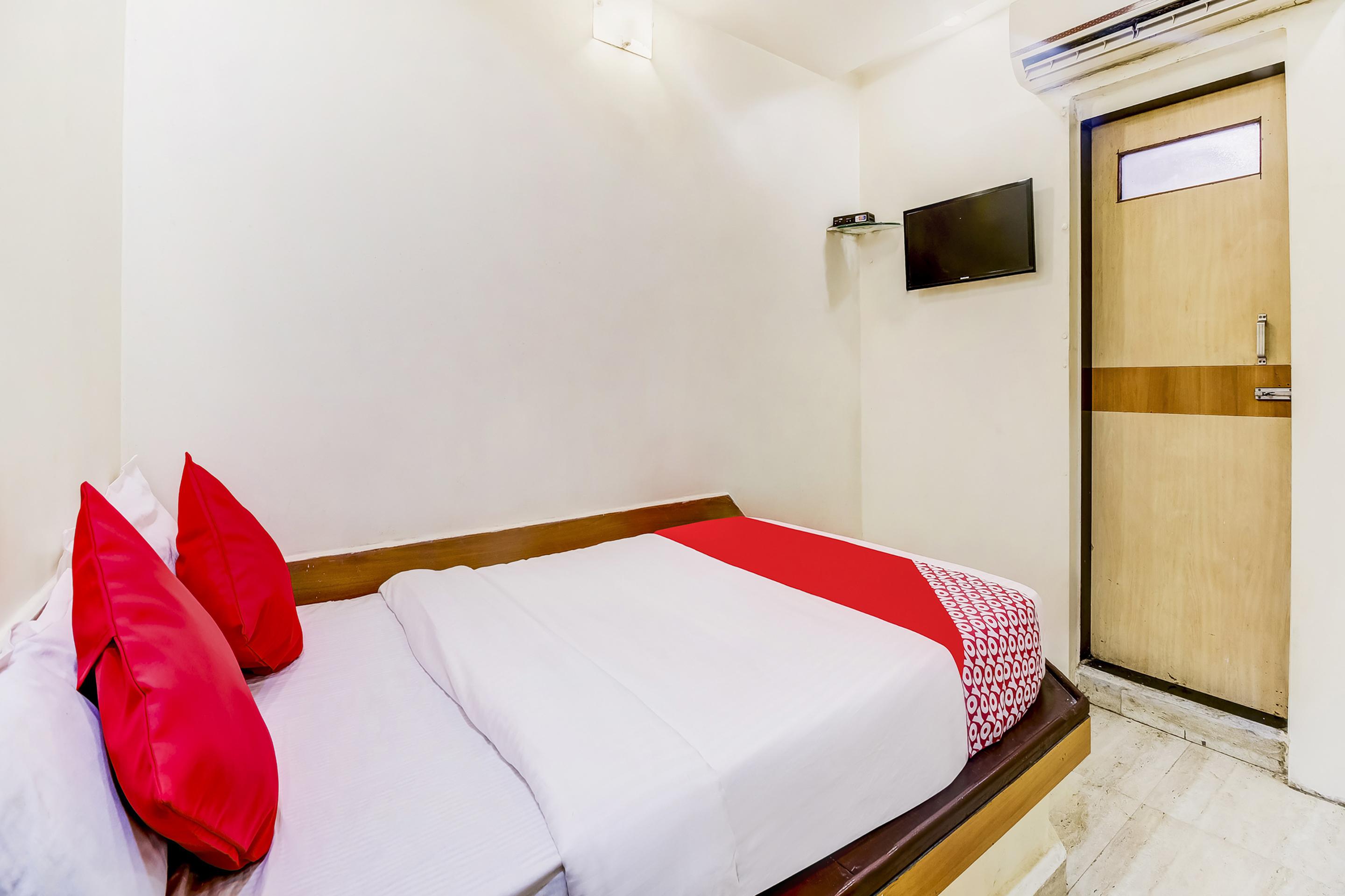 Super Oyo Hotel Dreamland Mumbai Ngoại thất bức ảnh