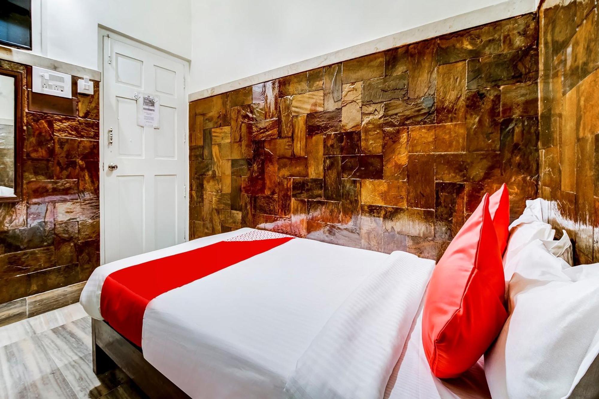 Super Oyo Hotel Dreamland Mumbai Ngoại thất bức ảnh