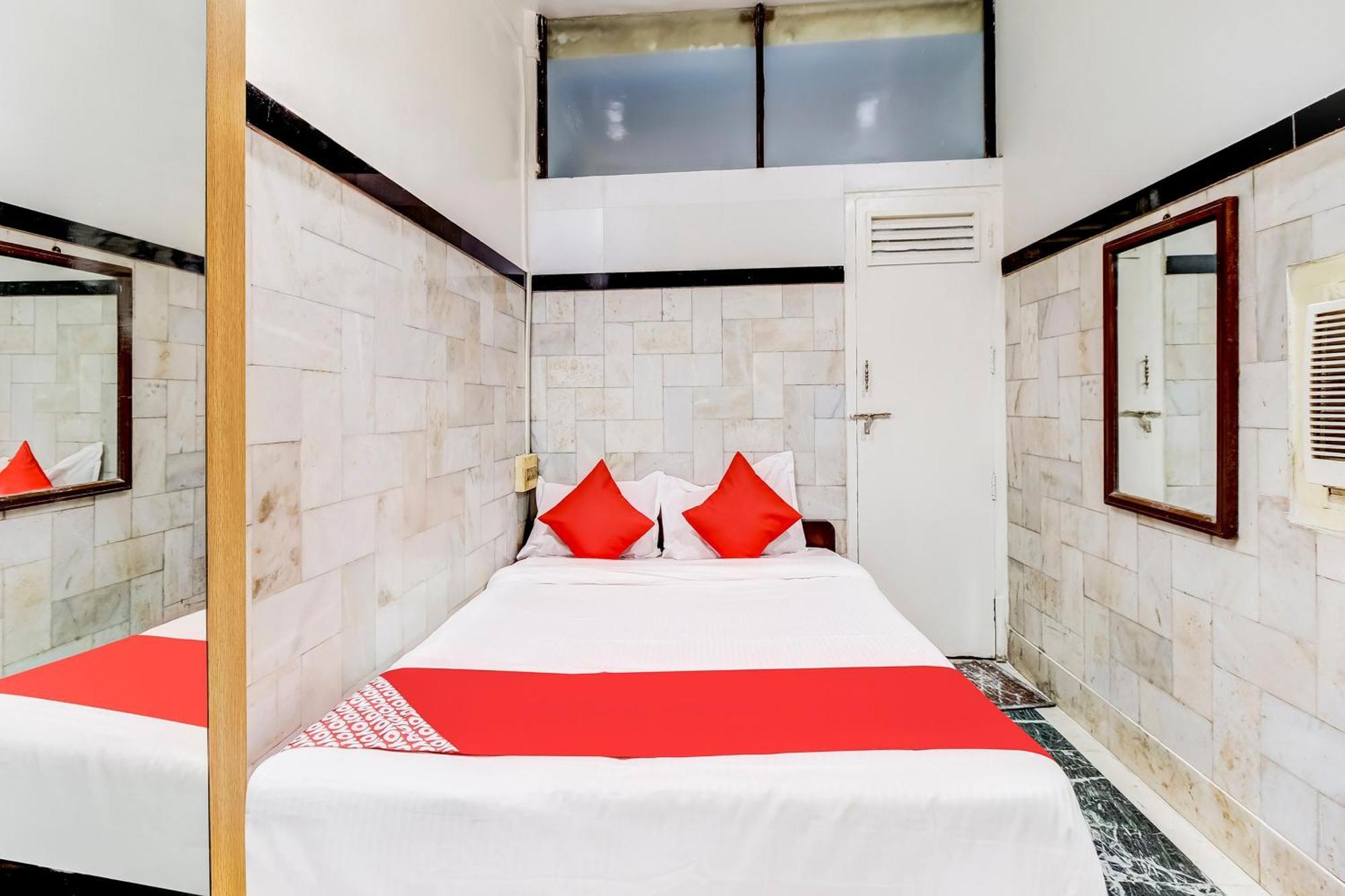 Super Oyo Hotel Dreamland Mumbai Ngoại thất bức ảnh