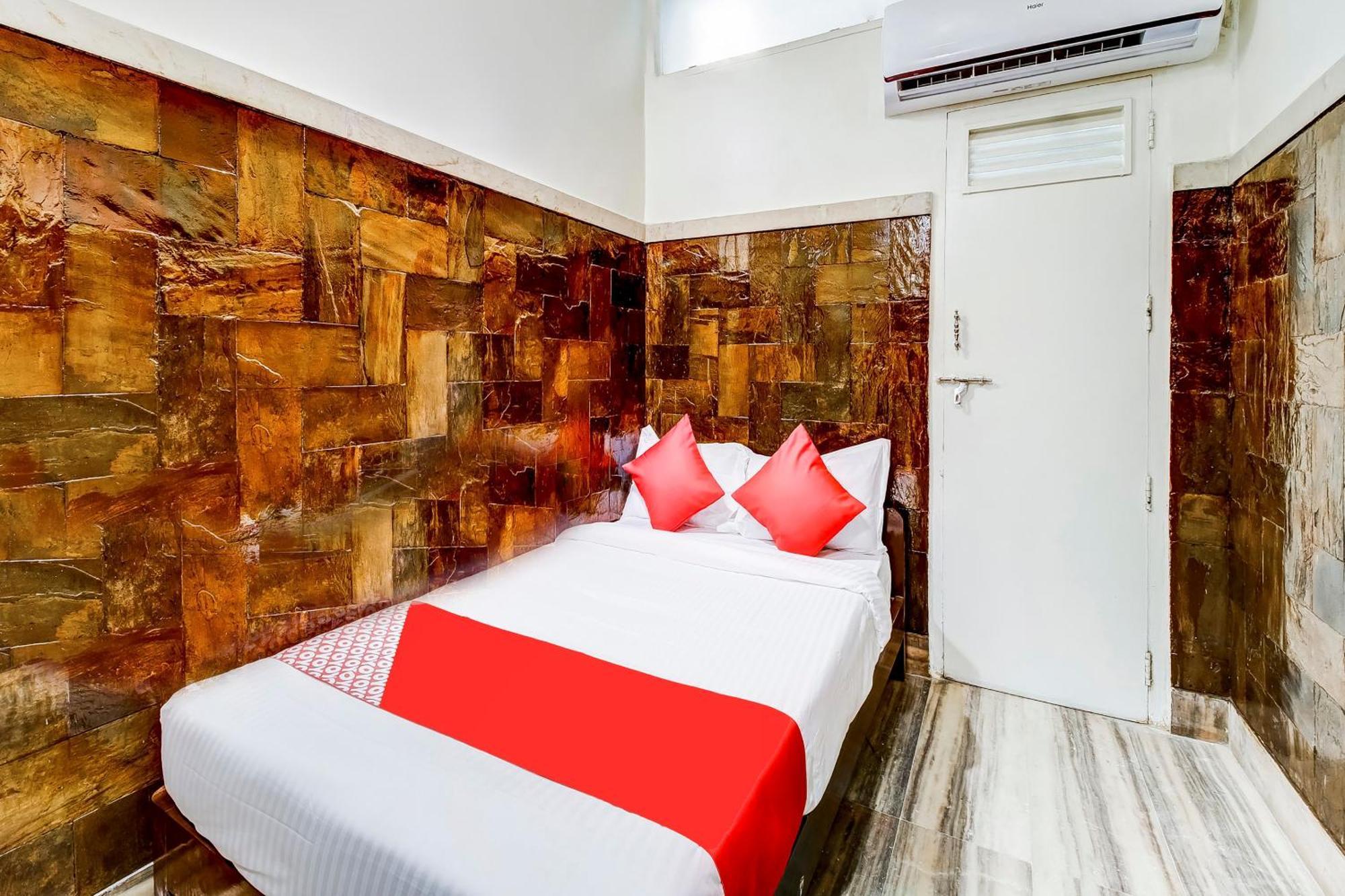 Super Oyo Hotel Dreamland Mumbai Ngoại thất bức ảnh