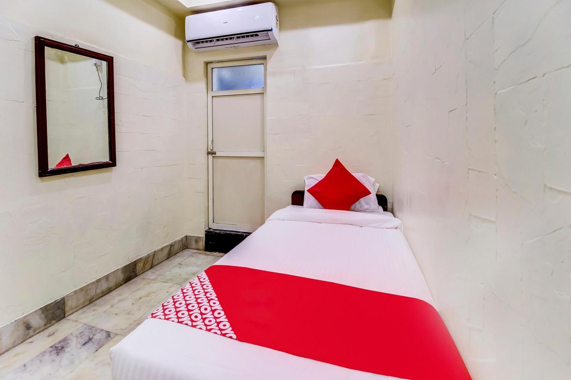 Super Oyo Hotel Dreamland Mumbai Ngoại thất bức ảnh