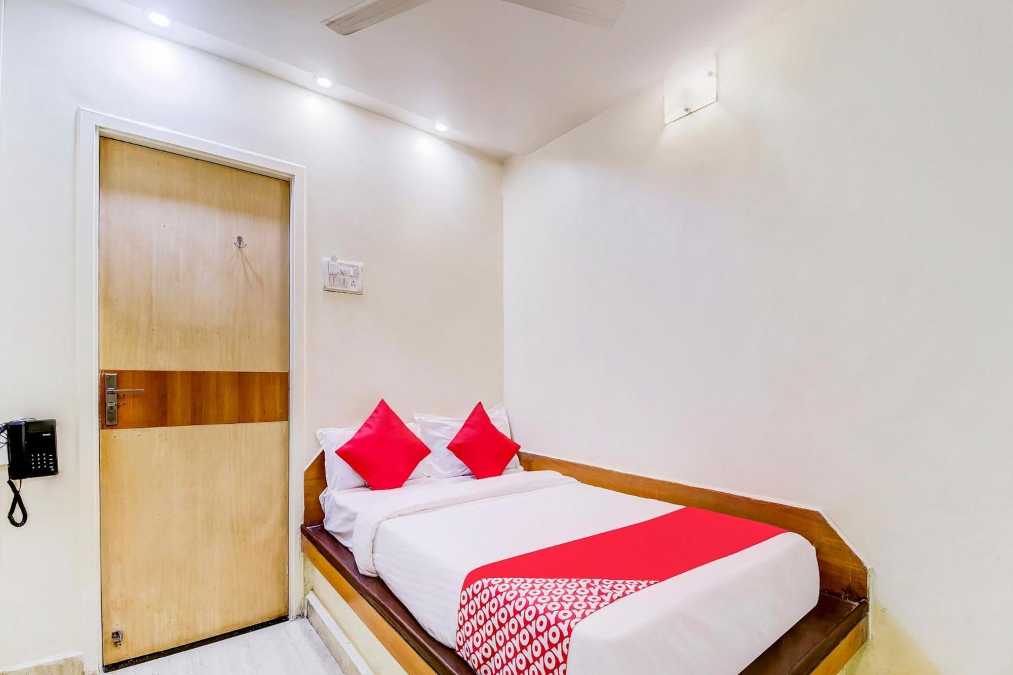 Super Oyo Hotel Dreamland Mumbai Ngoại thất bức ảnh